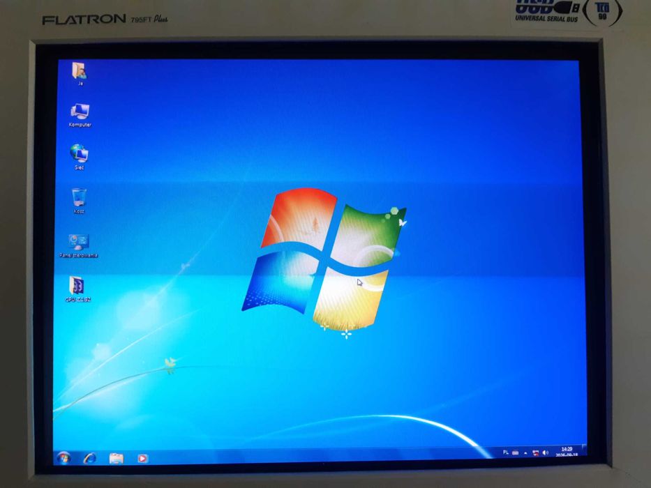 Monitor CRT LG Flatron 795FT Plus 17"  - 1600x1200 160Hz do retro PC