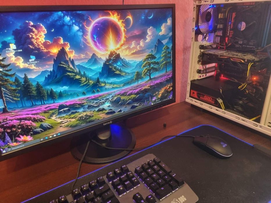 Mam dziś do sprzedania zesta komputerowy