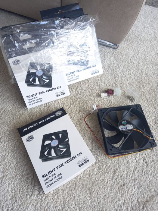 8 Ventiladores 120 mm Standard Case Fan 3 pin, Sleeve (Cooler Master)