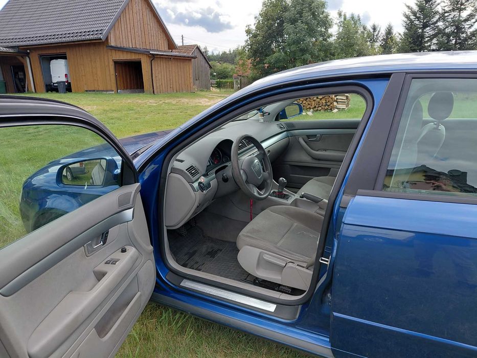 Audi A4b7 benzyna+ lpg