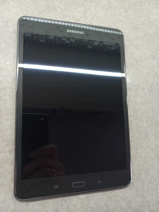 Планшет Samsung 8”! Оригінал у відмінному стані!