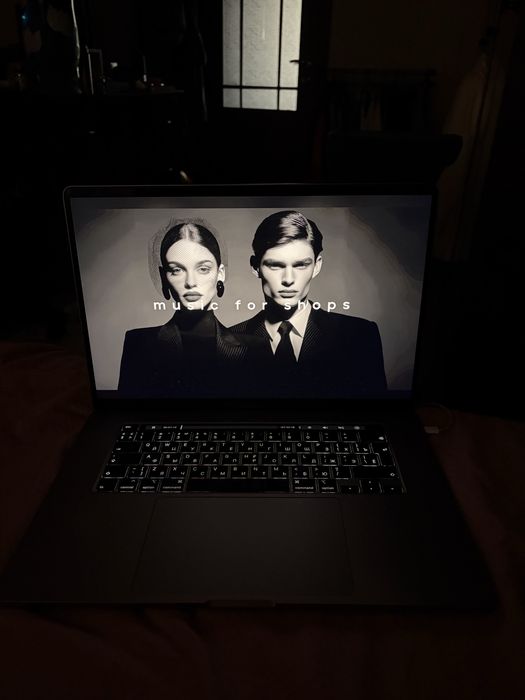 macbook pro 17 - Купить электронику - Цены на OLX.ua