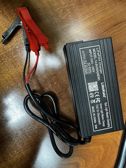 Зарядное устройство Liitokala для LiFePO4 12v 20a 14.6v
