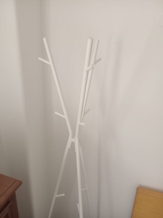 Cabide de pé Ikea
