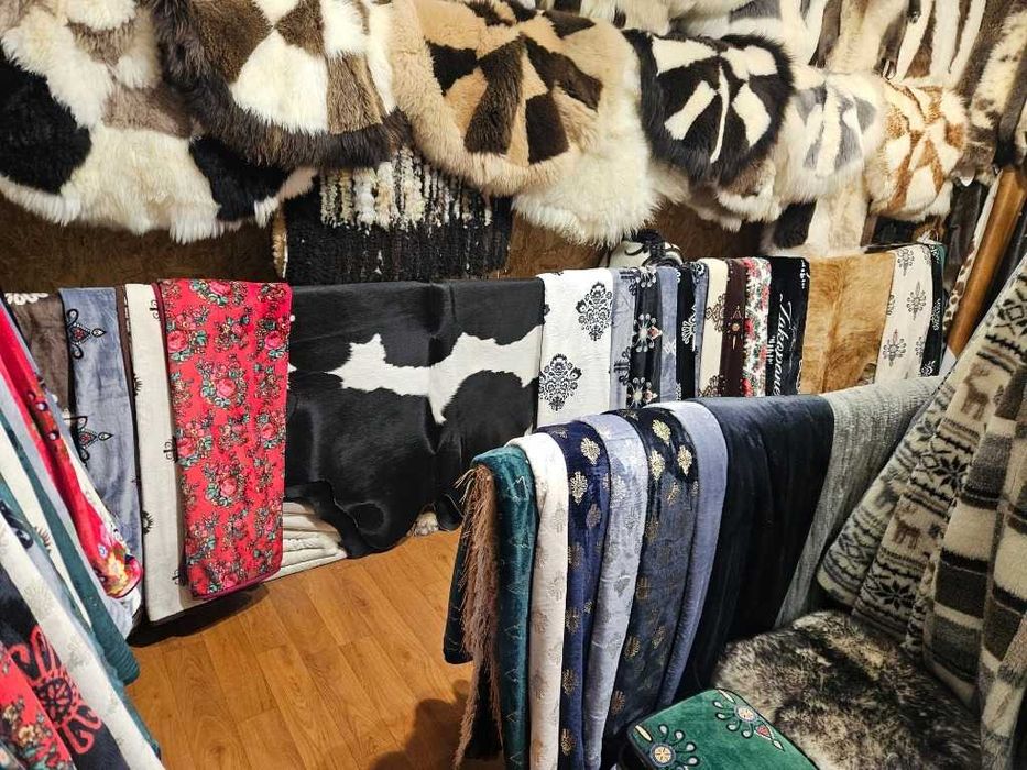 skóra owcza skóry owcze koce kołdry wełniane Narzuty dywany skóry krów
