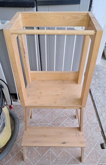 Base de madeira para crianca