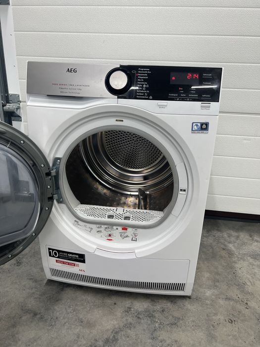 Топова сушильна машина AEG T9ECOWP з тепловим насосом / 9000 серія