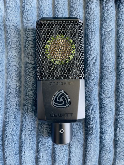 Lewitt 440 Pure Condenser Microphone (Microfone Condensador)