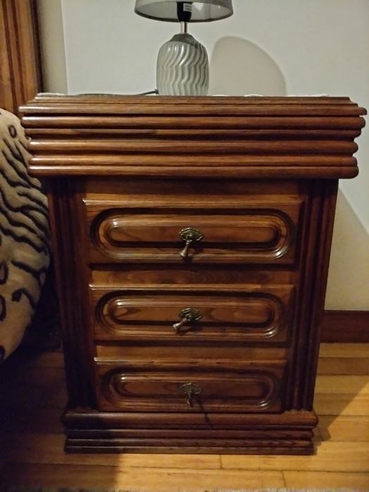 Vendo cama e mobília de quarto completa