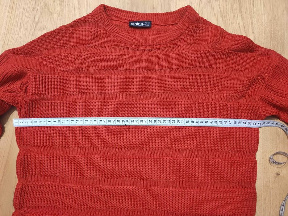 czerwony sweter rozmiar 38