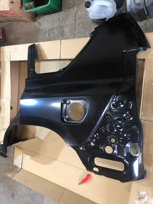 Крило заднє праве/ліве Toyota Land Cruiser Prado 150 (фільонка)