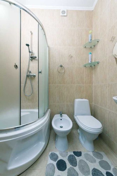 Продам 3кімн кв. Центр 68м2 Євгена Чикаленка 2-4/7