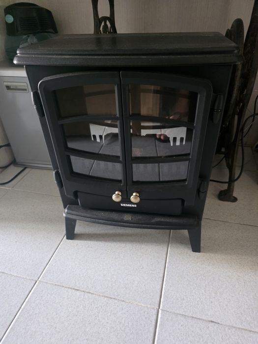 Aquecedor elétrico estilo lareira