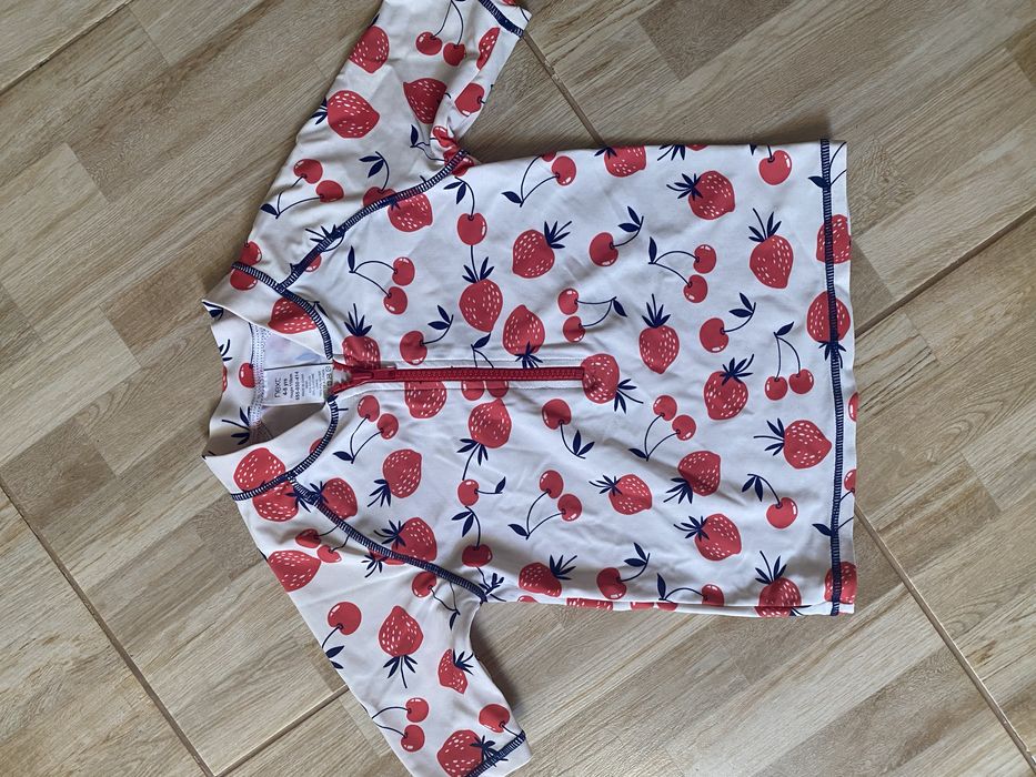 верх купальника сонцезахист