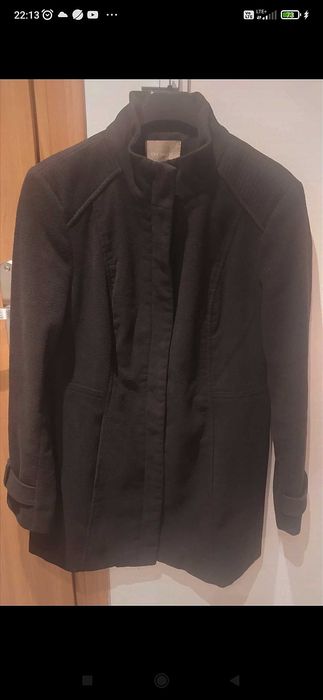 Damski płaszczyk Orsay na zamek r. 42