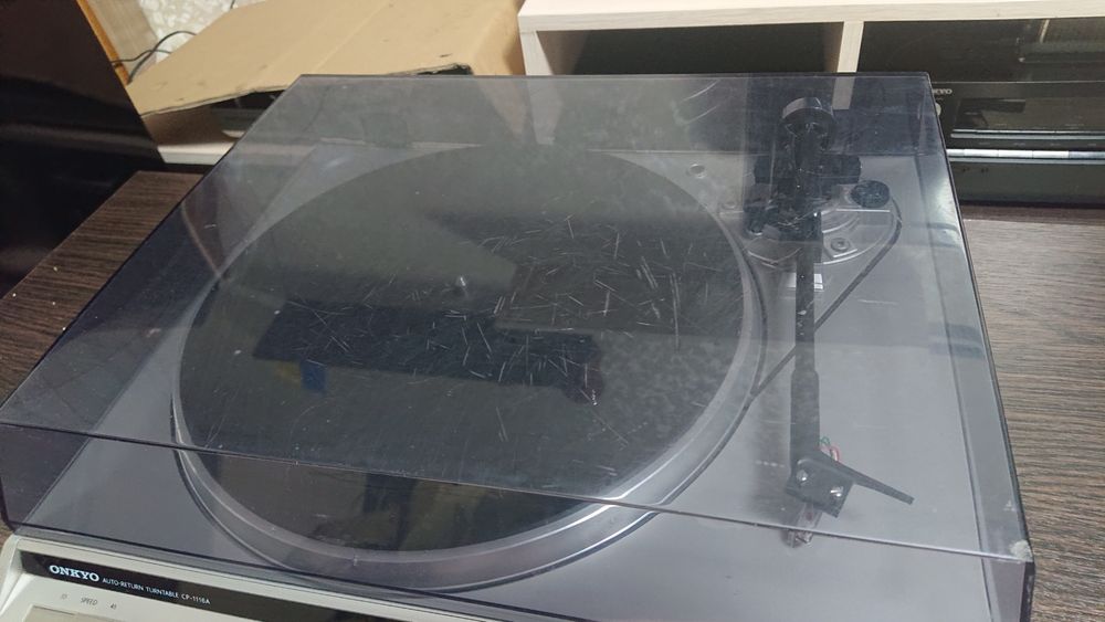 Програвач Onkyo cp-1116a