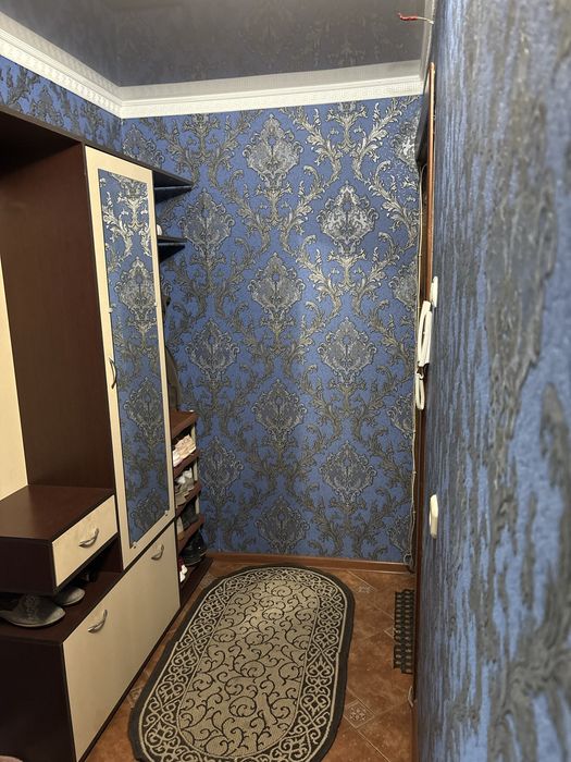 Трикімнатна квартира неподалік від центру міста