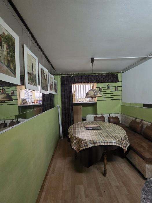 Продаж фасадного приміщення