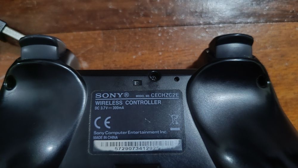 PlayStation 3 Slim 250 Gbs + Comando + PES 2015