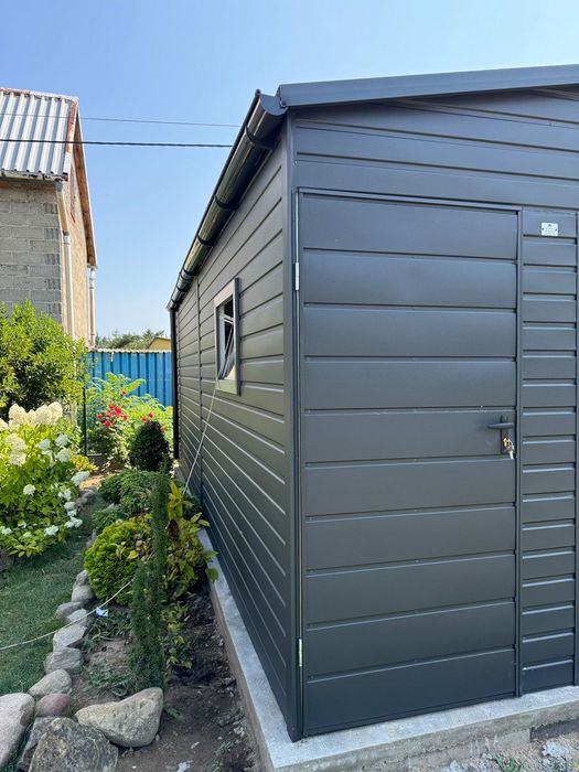 Garaż blaszany 4.5x6 garaże brama segmentowa