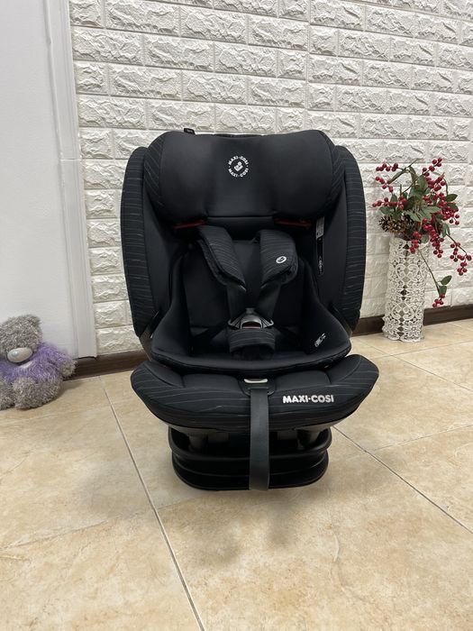Автокрісло MAXI-COSI Titan Pro Група 1/2/3 (9-36 кг) максі косі