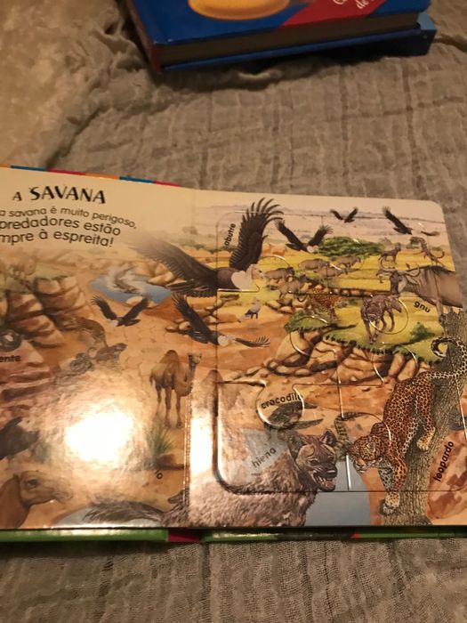 Livro de puzzles Selva