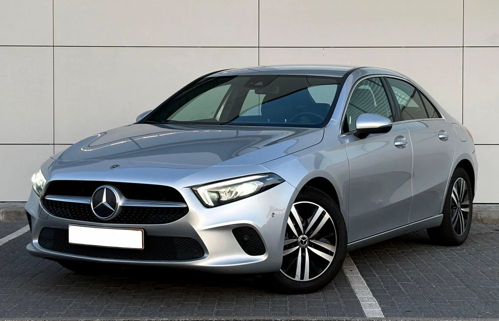 Mercedes-Benz A 250 Sedan and 8G-DCT Progressive Advanced