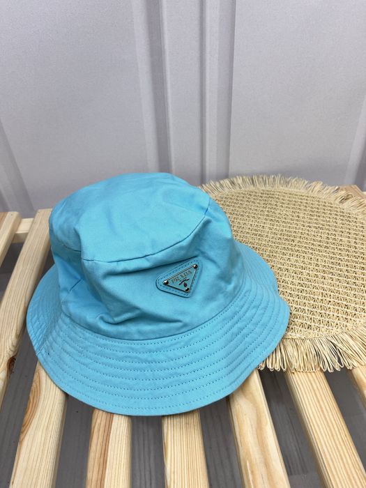 Панама  двостороння Prada