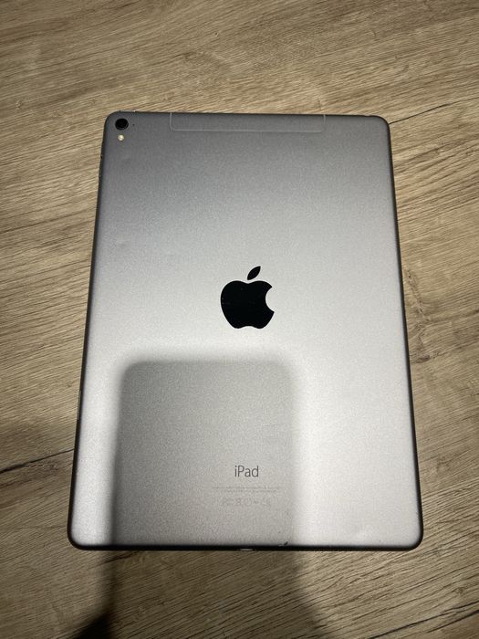 Айпад про 9.7 32 гб