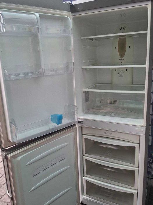 Холодильник б/в  LG 170/60/60 Металік  No Frost #07624