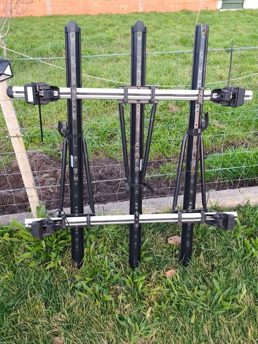 Barras de tejadilho com 3 suportes de bicicletas  para a passat