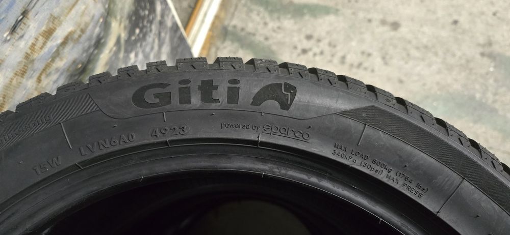 E23 4 x 245/45r18 Giti winter W2 100V XL opony zimowe nowe