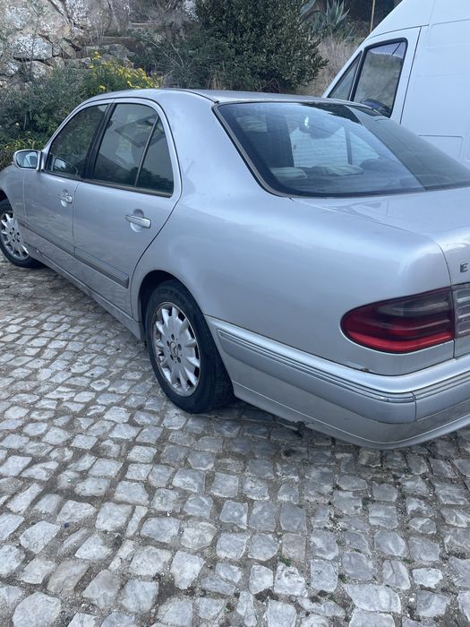Mercedes Benz E220 carro muito fiavel — photo 4