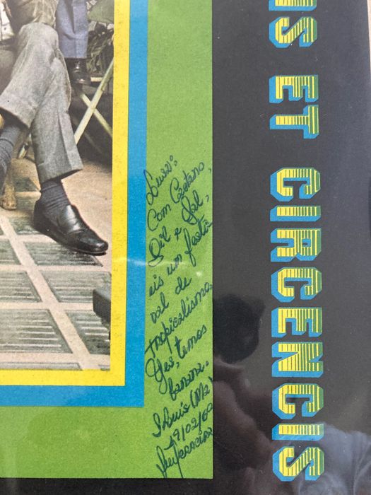 Tropicalia (panis et circensis)