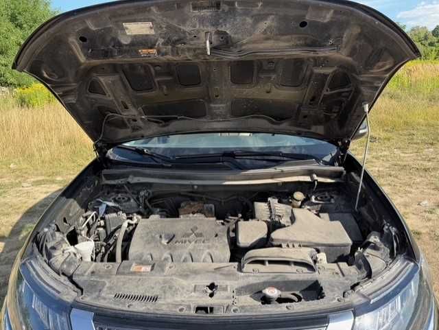 Samochód Mitsubishi Outlander 2019 - Automat - 4x4 - ASO