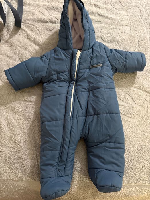 Продам дитячий зимовий комбезік Magbaby
