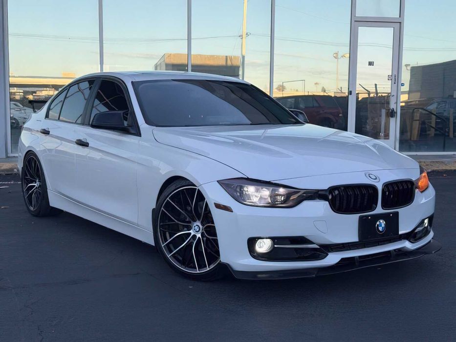 BMW 3 Series 328i      2014