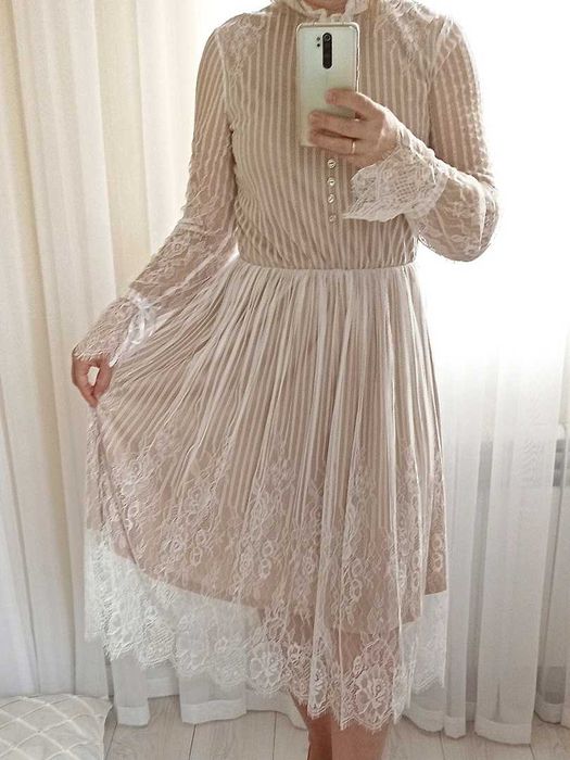 Сукня мереживна гіпюрова