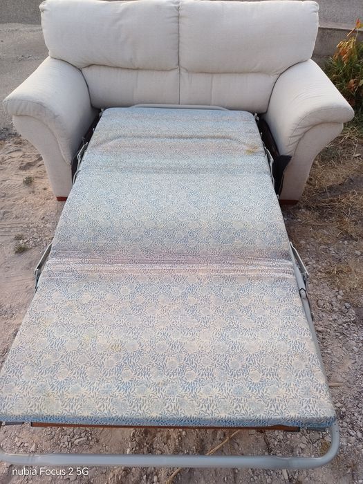 Conjunto de sofas beje claro