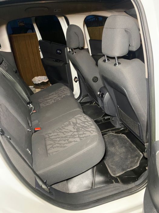 Пежо 3008 2014р 1.6тді 260км