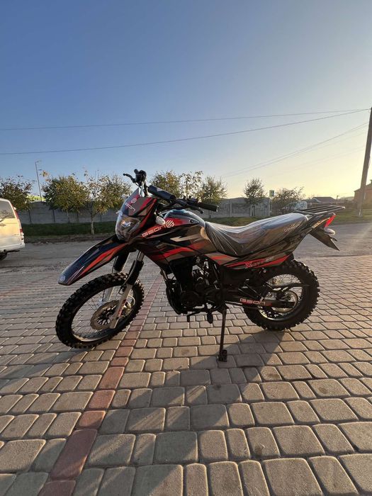 Мотоцикл GEON X-Road Light 250
