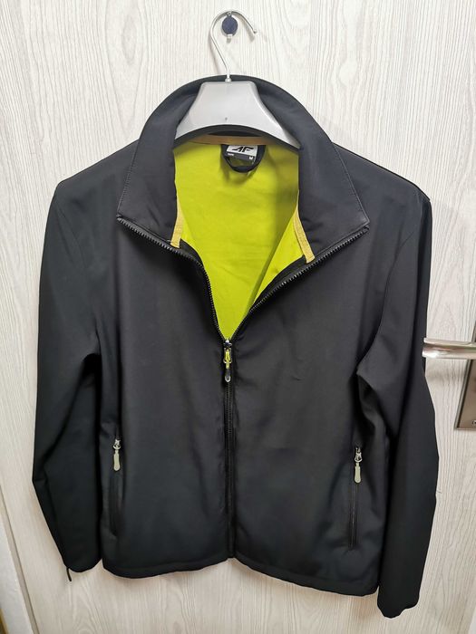 Softshell 4F czarny