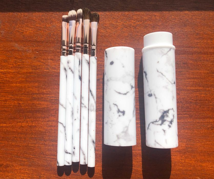 5 Makeup Brushes with Case64552723292801120