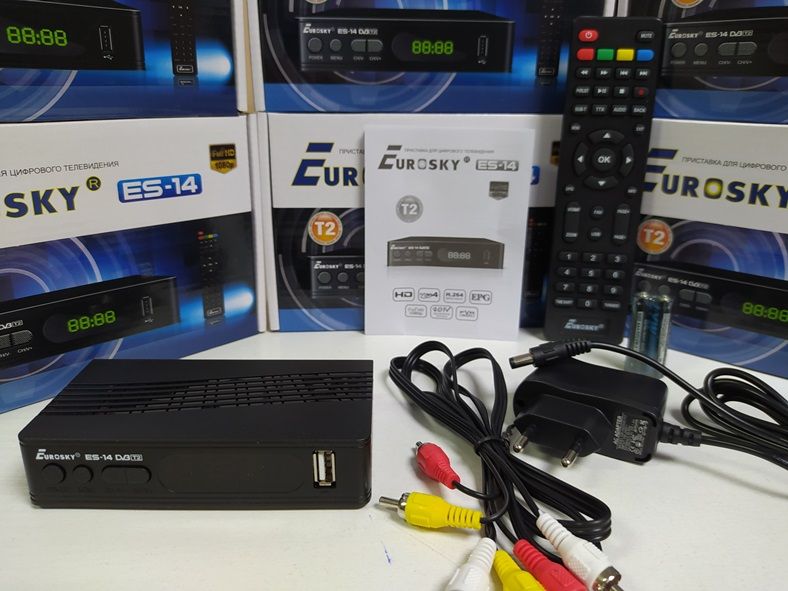 Приставка Т2 тюнер ресивер приемник EuroSky ES-14 DVB-T/T2/C IPTV YTV
