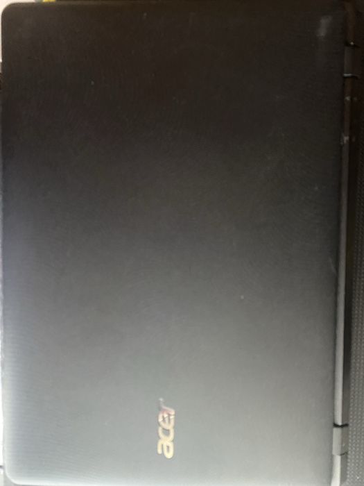 Notebook ACER usado