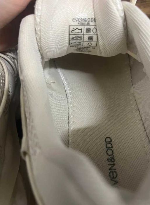 15s.Beżowe sneakersy damskie Even&Odd 40