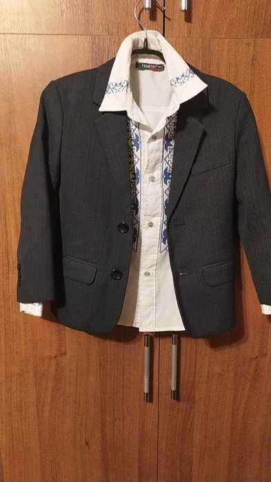 пакет речей  рубашки, гольфи, штани, піджаки р.110-128