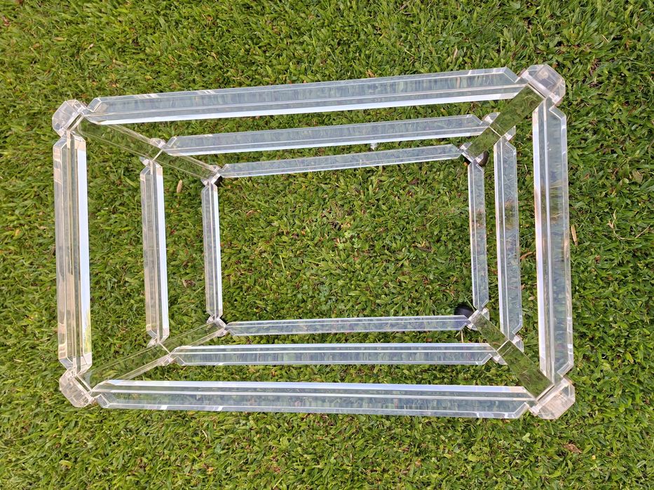 Carrinho de acrílico