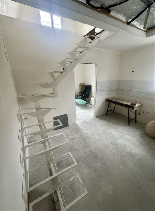 Дом  в Фонтанке 1 для себя или под сдачу возле моря с документами