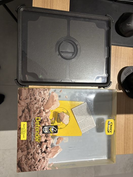 OtterBox Defender etui dla iPad Pro 12,9" (3, 4, 5 i 6 gen)